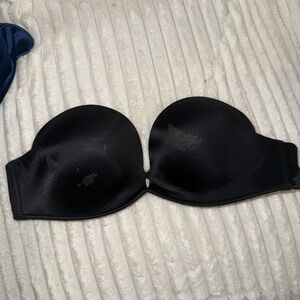 Victoria secret Bombshell bra size 32b